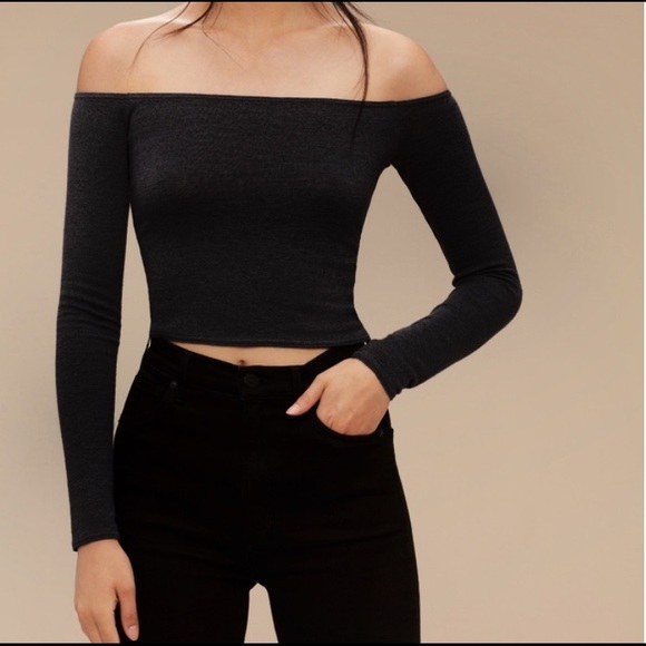 Aritzia Tops - Aritzia Wilfred Free Off the Shoulder Crop Top